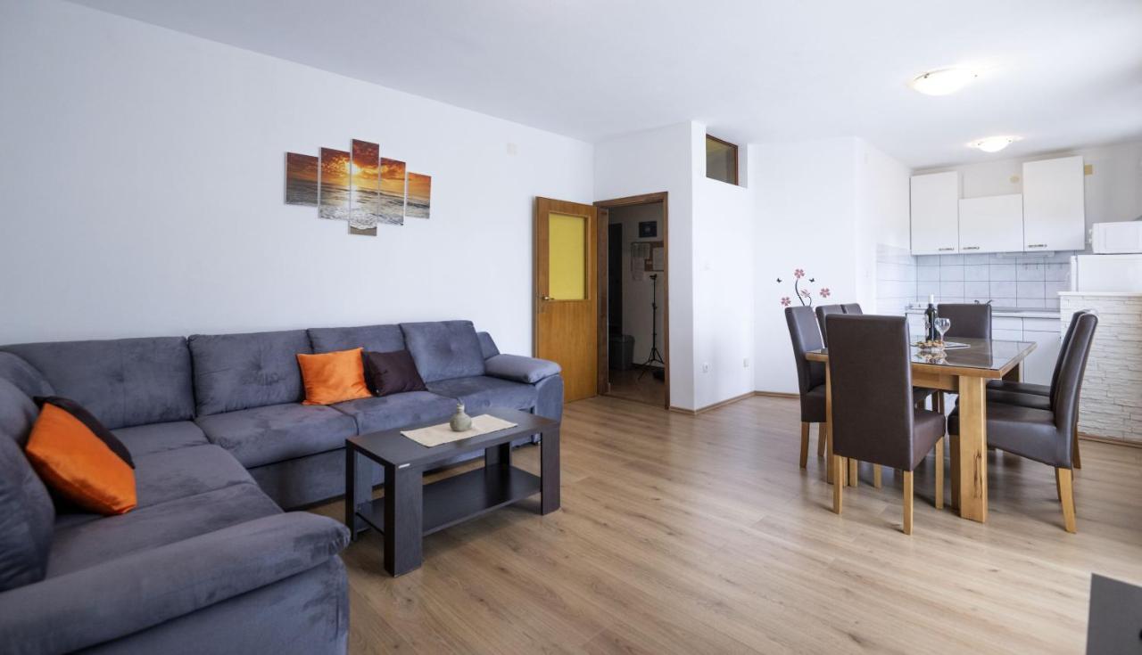 Apartment Jelcic Podstrana Exterior foto